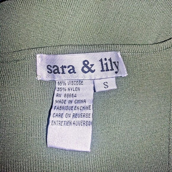 Sara & Lily Womens Top Size Small Green Long Sleeve V Neck Embellished - Picture 7 of 11